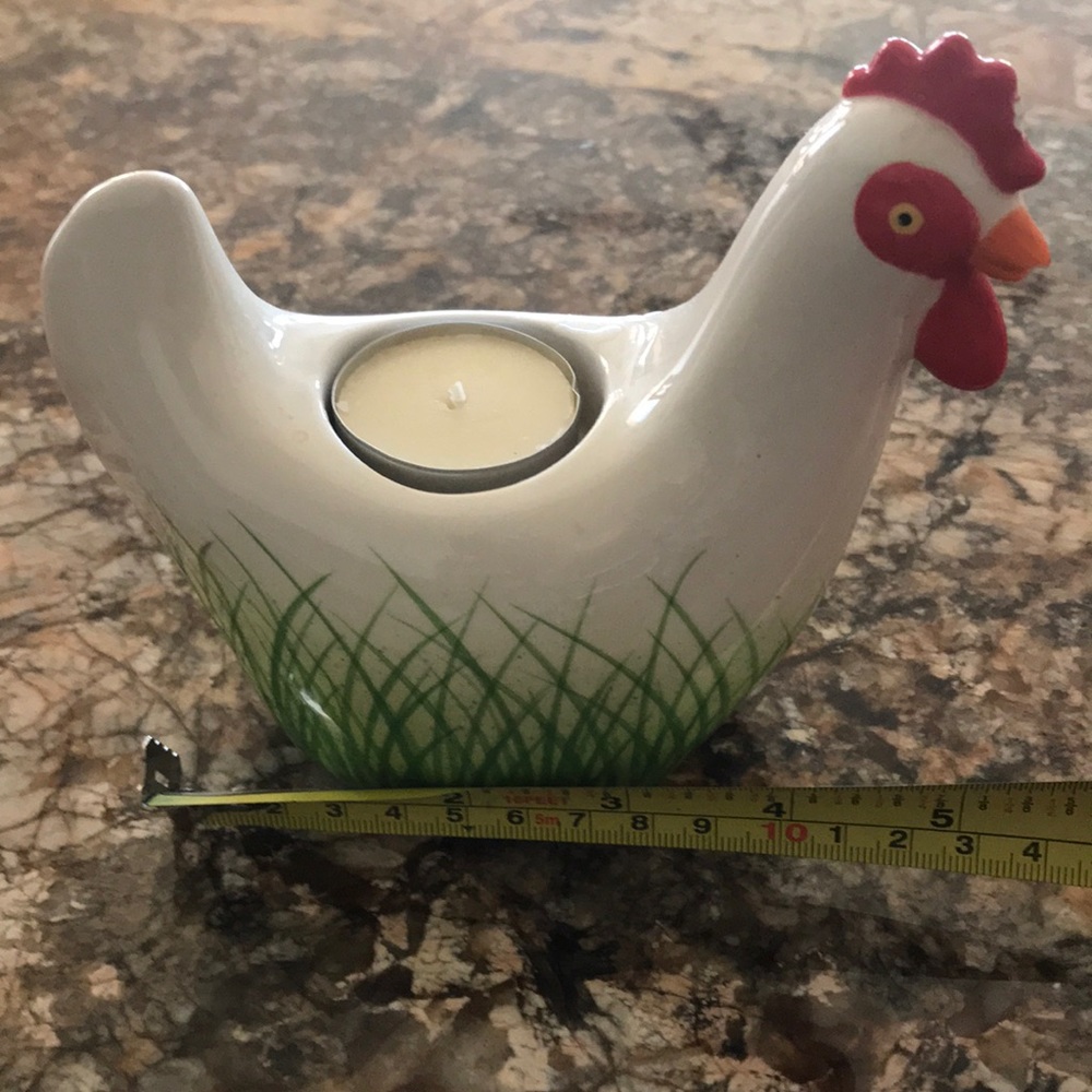Adorable chicken tea light candle holder